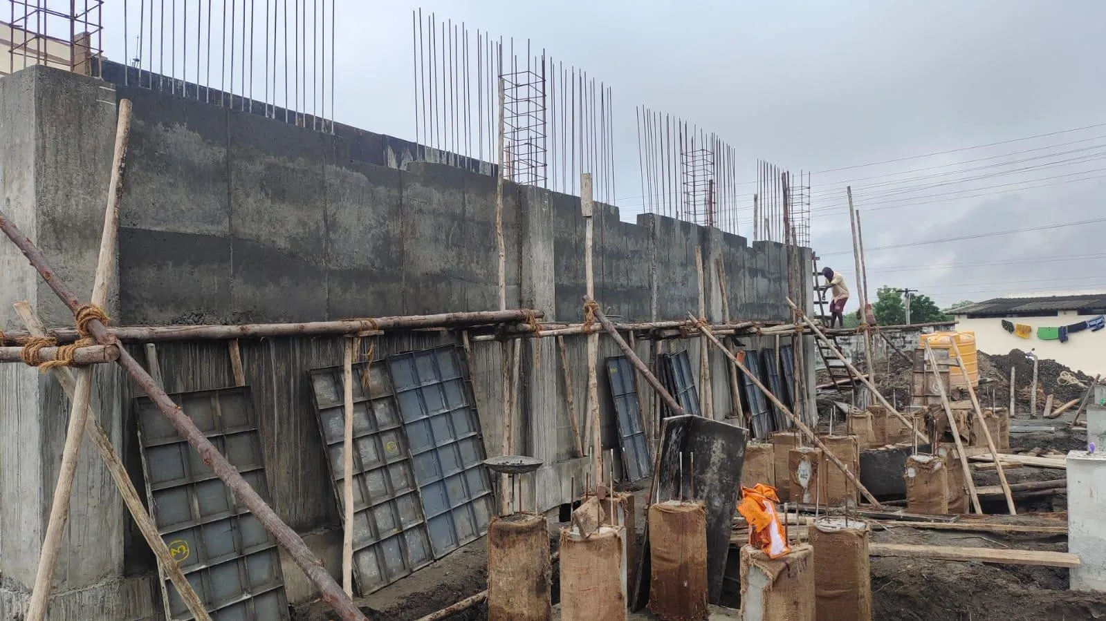 RCC fire wall construction